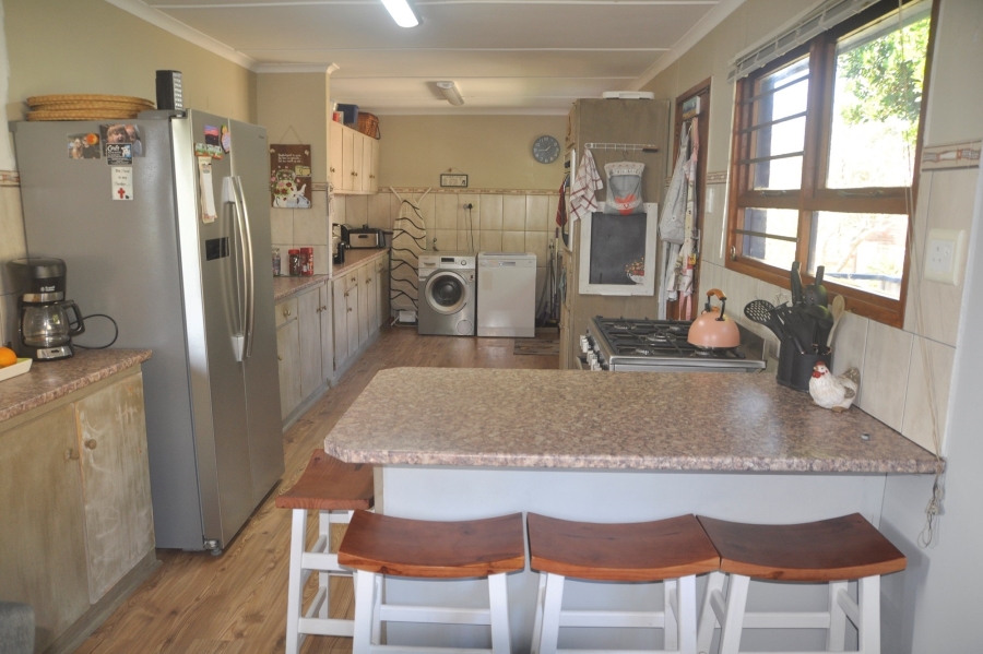 5 Bedroom Property for Sale in Fraaiuitsig Western Cape